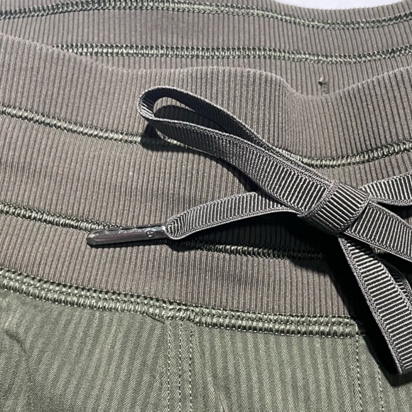 Lululemon Dance Studio Mid-Rise Pants - Picture 4 of 5